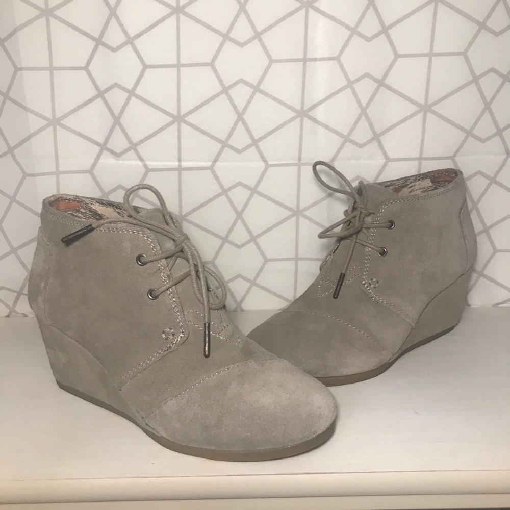 TOMS desert wedge